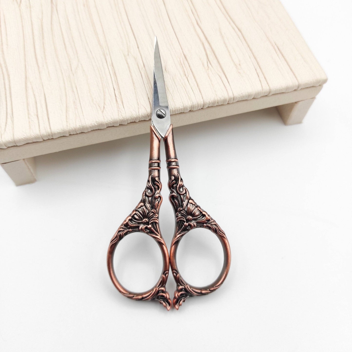 Lily Vintage Style scissors