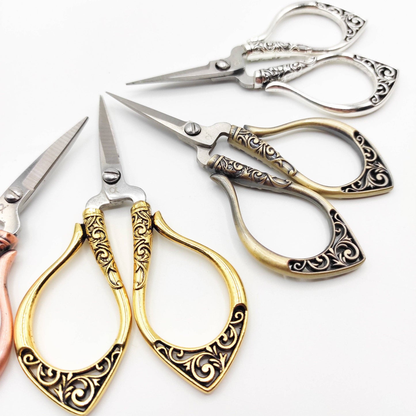 Vines Pattern Vintage Style scissor