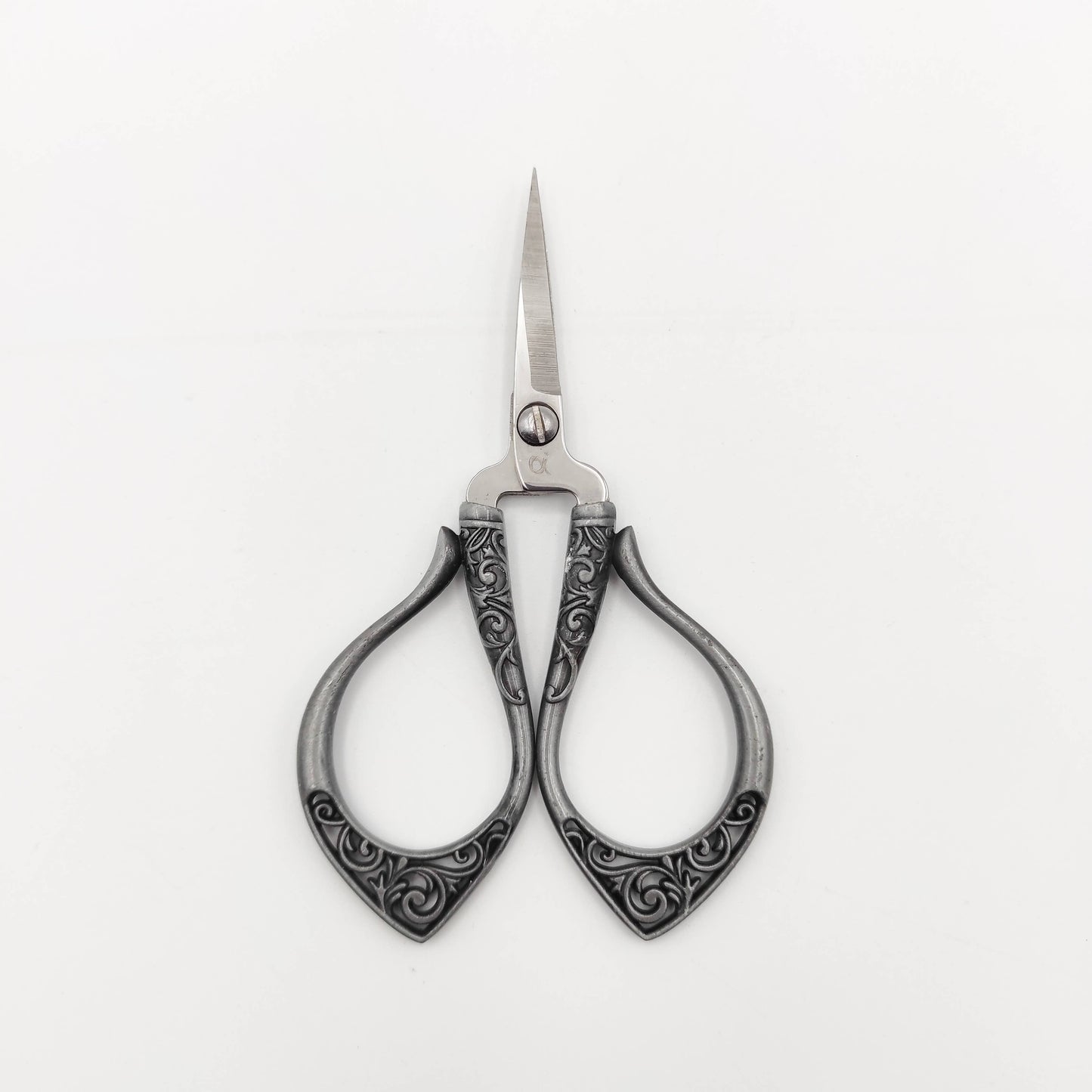 Vines Pattern Vintage Style scissor