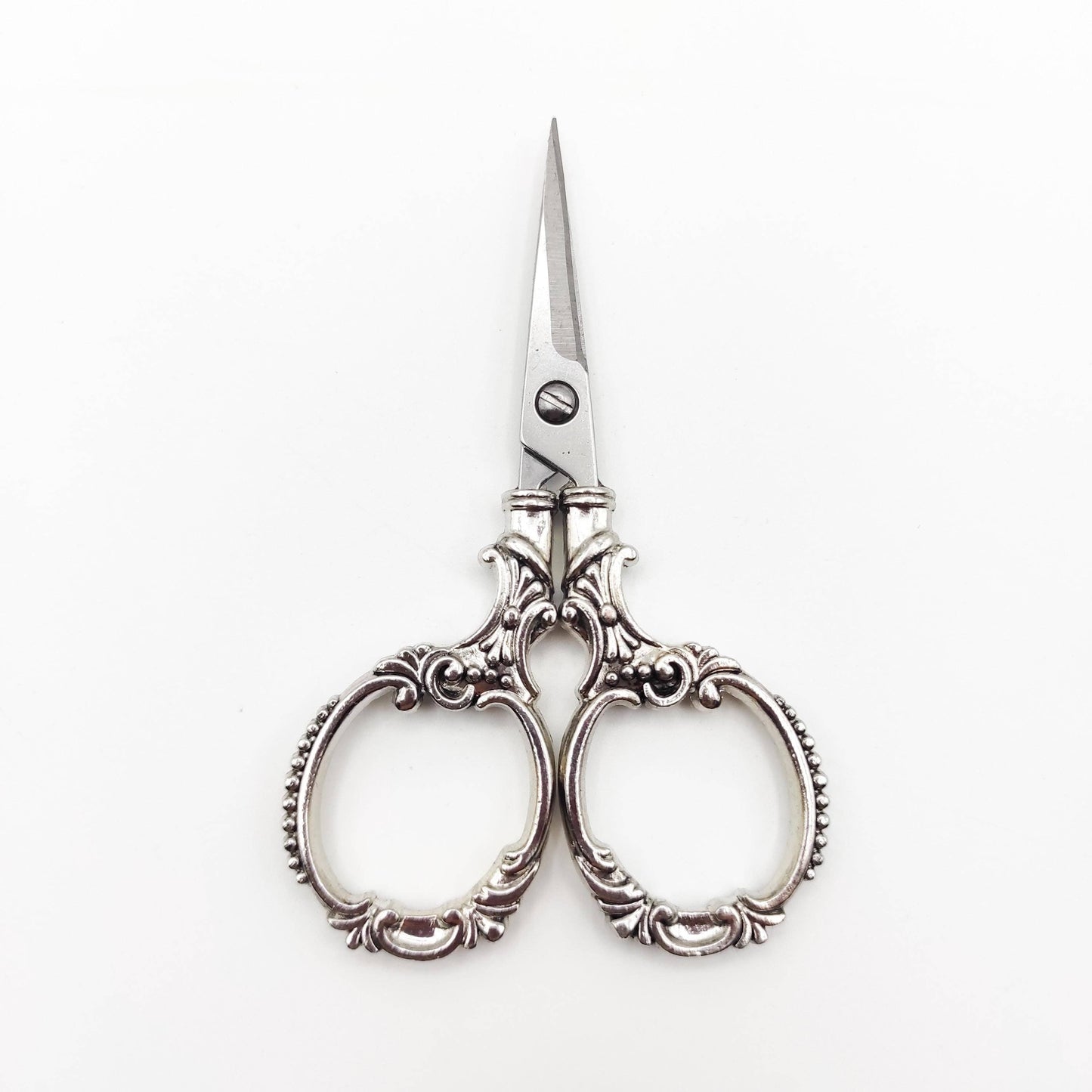 Unique Vintage Style Small Scissors