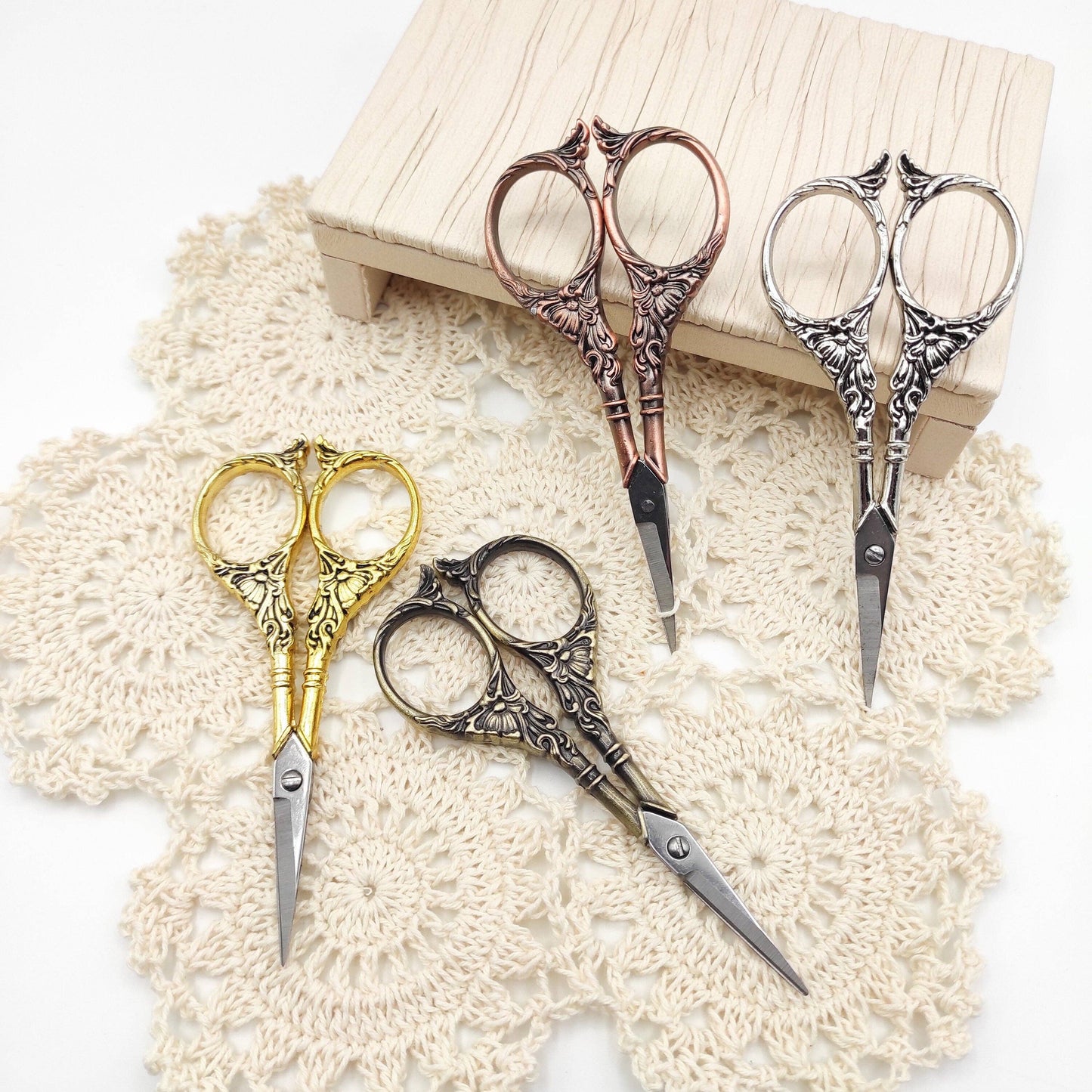 Lily Vintage Style scissors