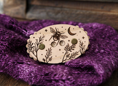 Bee-Themed Cherry Wood Knitting Row Counter