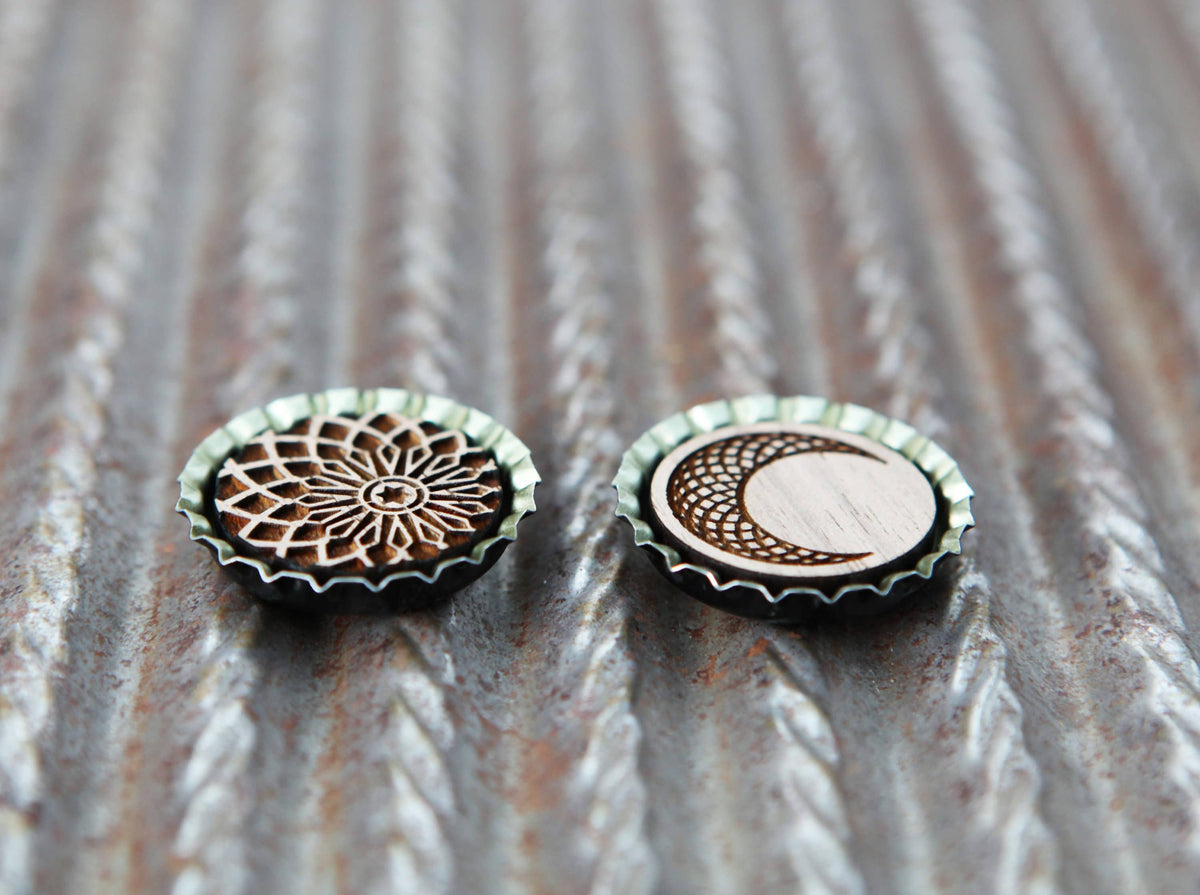 Sun and Moon Wood Magnetic Needle Minder for Needle Arts