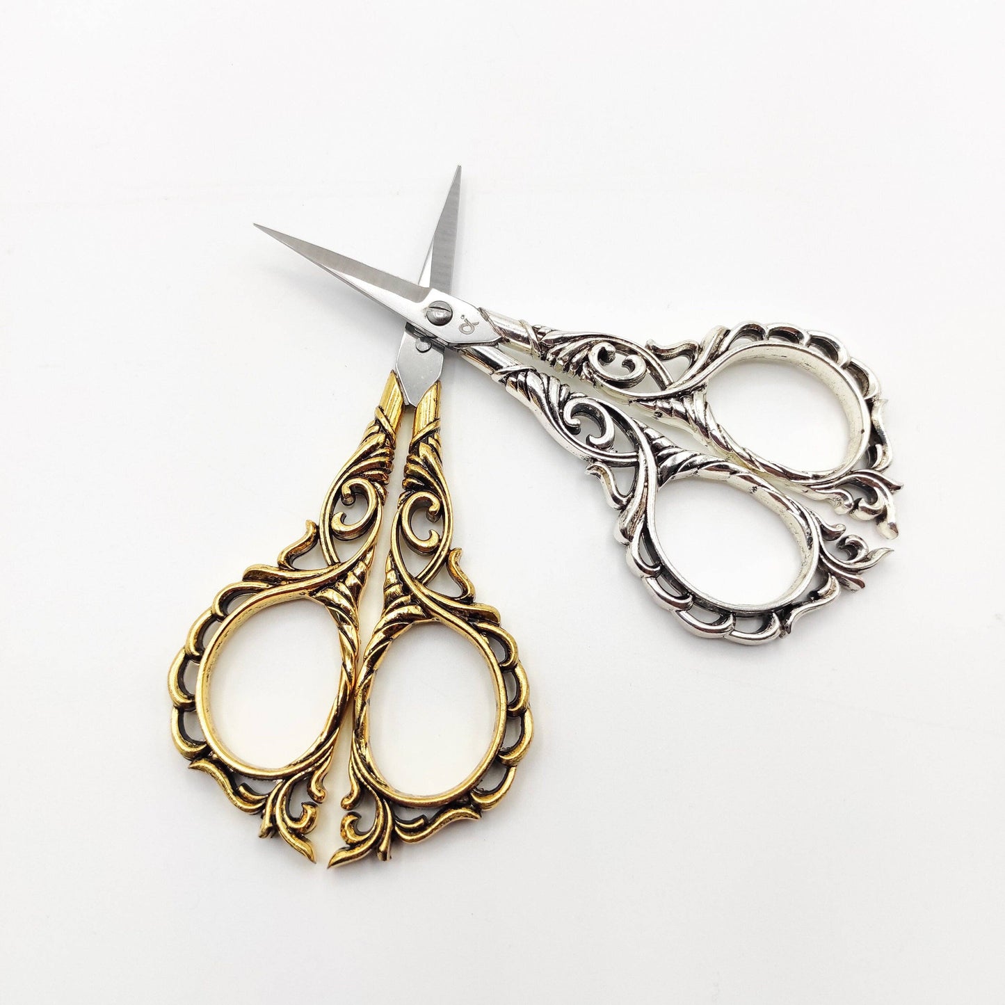 Ornate Pattern Vintage Style scissors