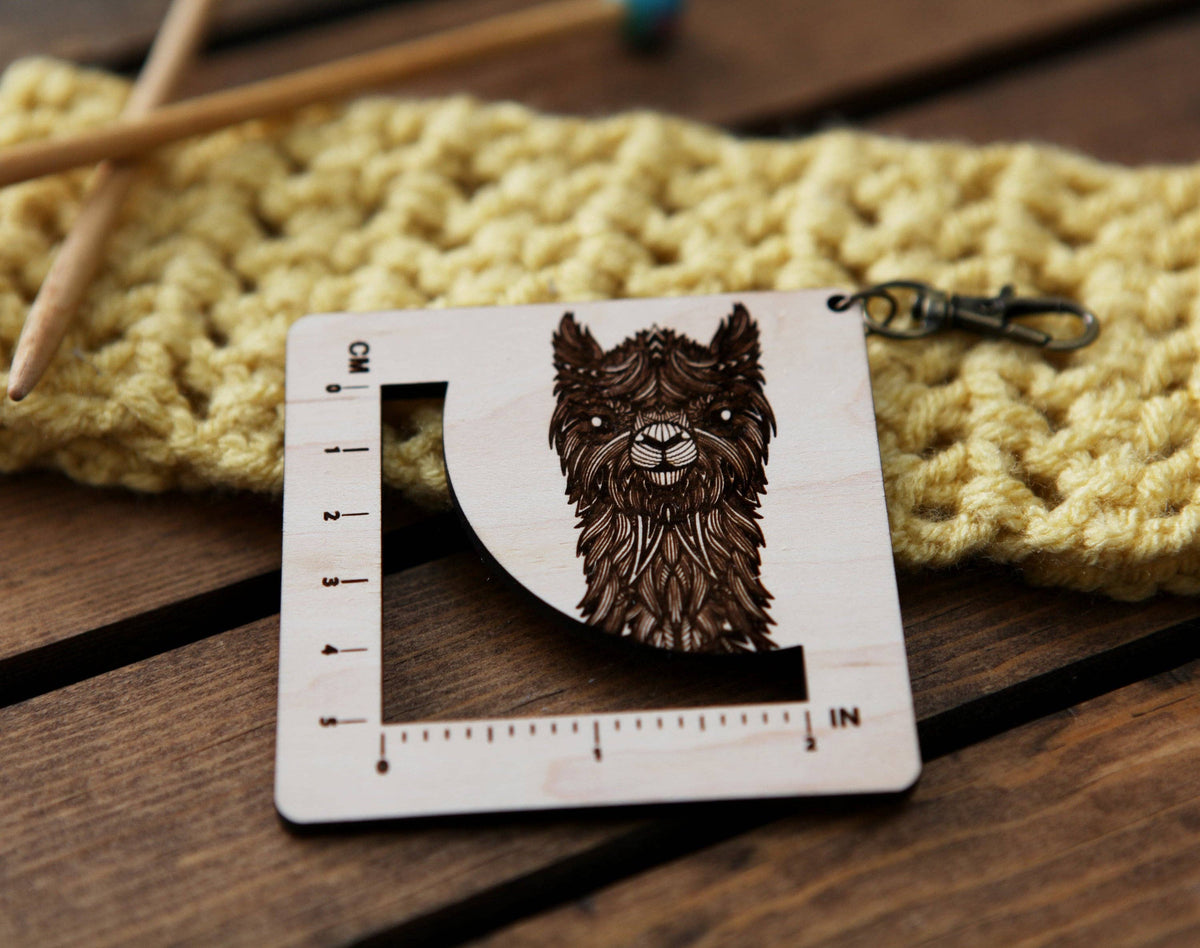 Alpaca Fiber Arts Swatch Ruler, Maple & Bronze Clasp