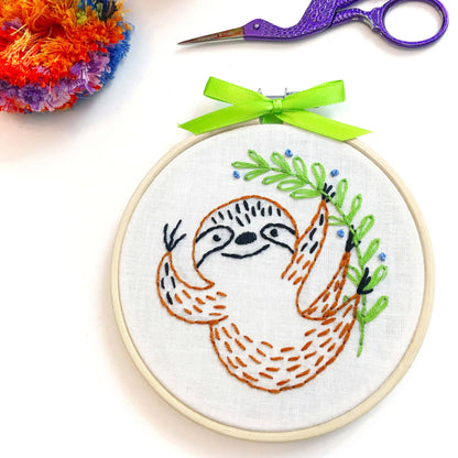 Sloth 4" embroidery kit