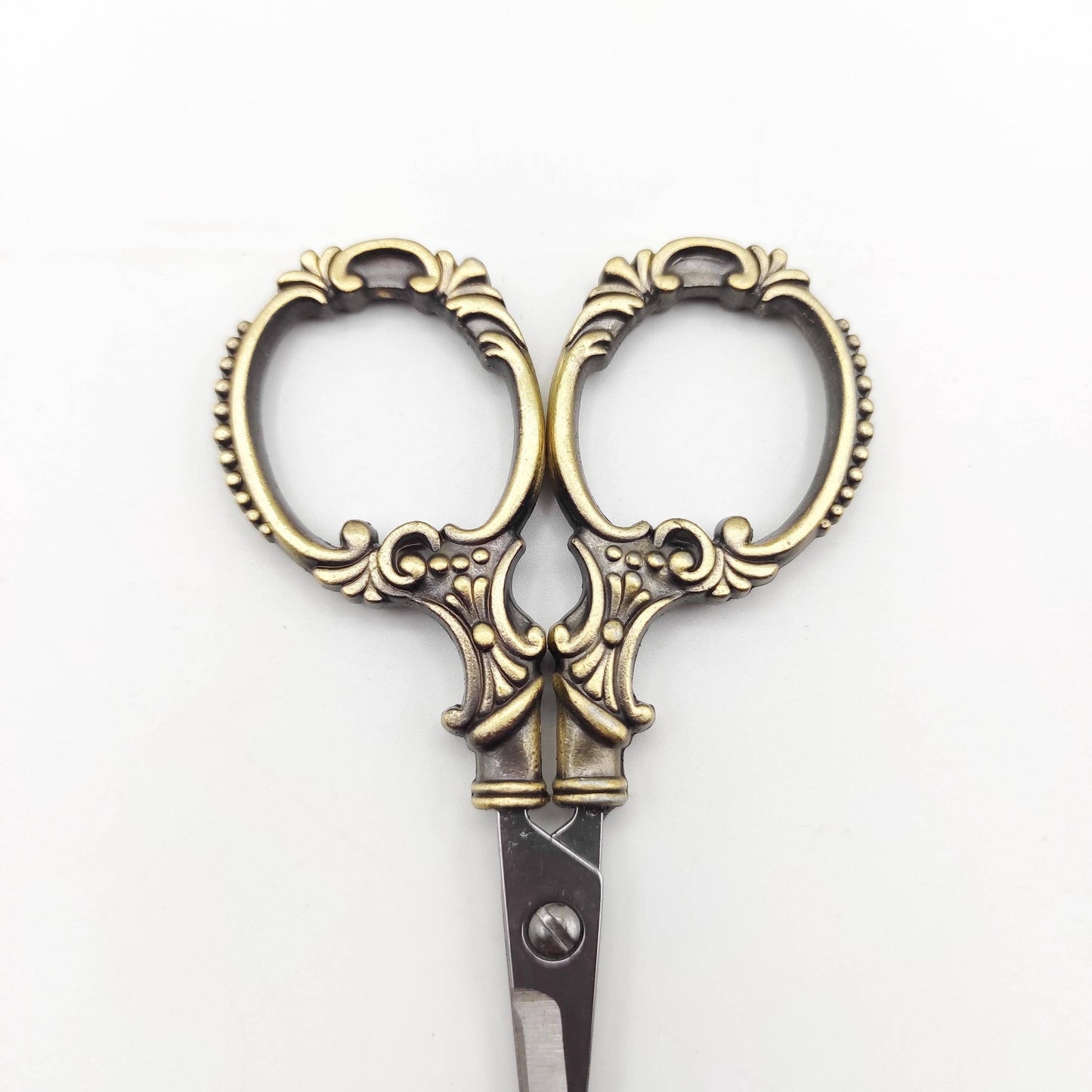 Unique Vintage Style Small Scissors