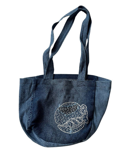 Sashiko Armadillo - Visible Mending Stick and Stitch Pattern