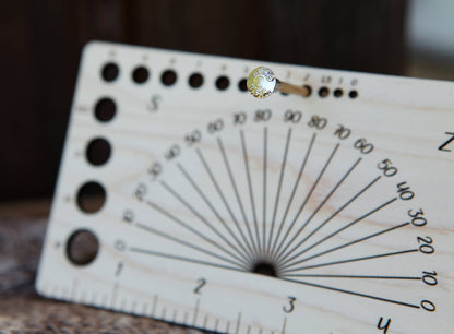 Luna 2" Gauge Swatch, Ruler, Needle, Twist Angle, Yarn Gauge