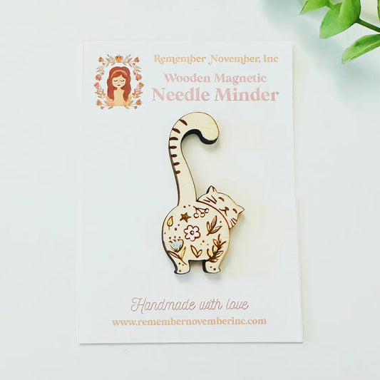 Cat Butt Needle Minder, Wooden Magnetic Needle Minder