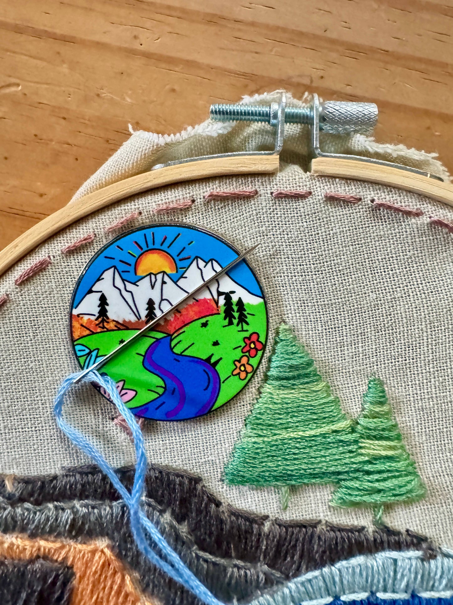 Rainbow Mountain Needle Minder